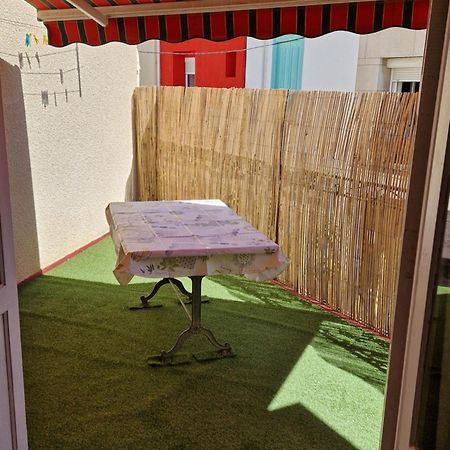 Appartement Avec Terrasse Saint Laurent De La Salanque المظهر الخارجي الصورة