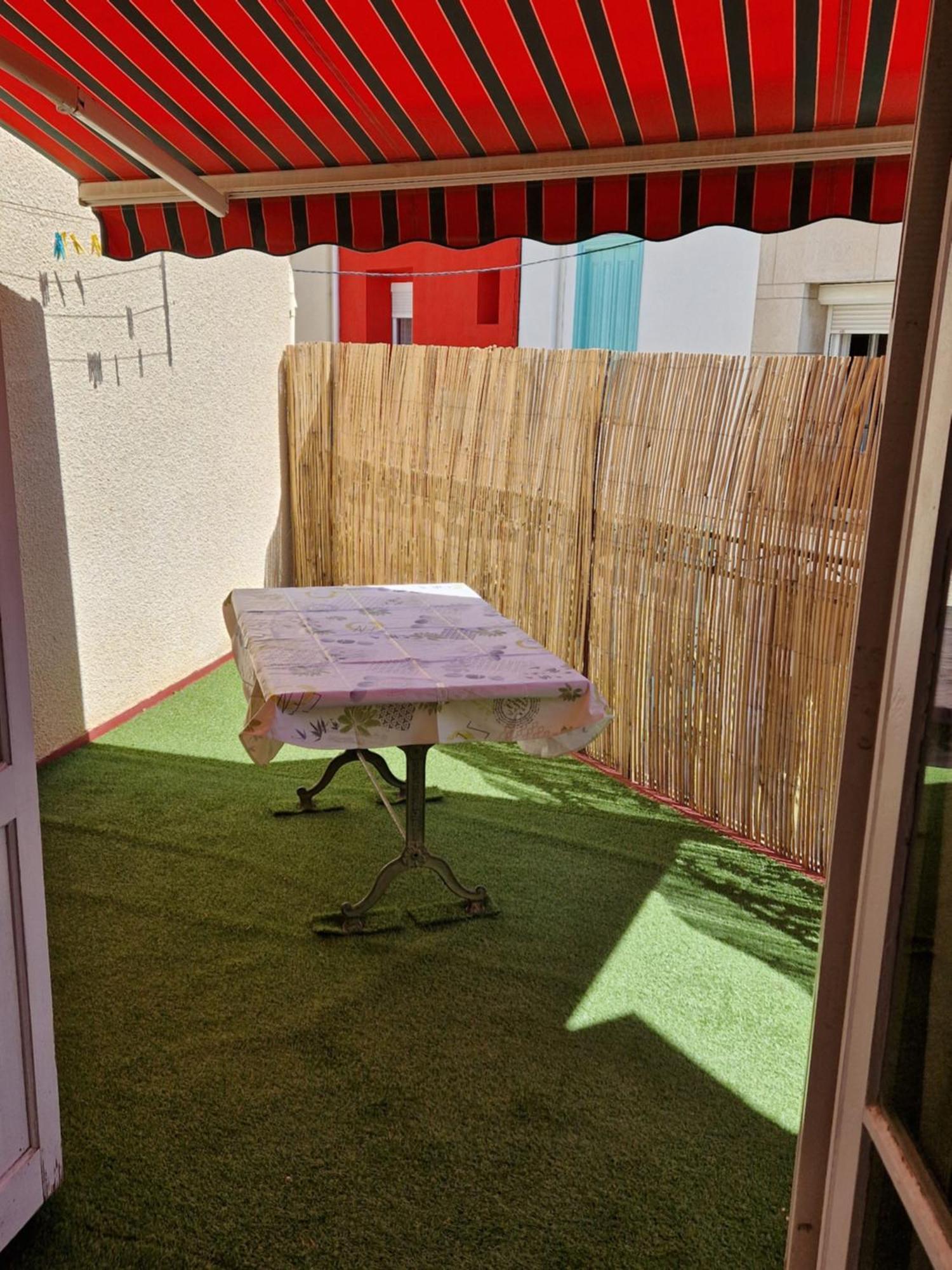 Appartement Avec Terrasse Saint Laurent De La Salanque المظهر الخارجي الصورة